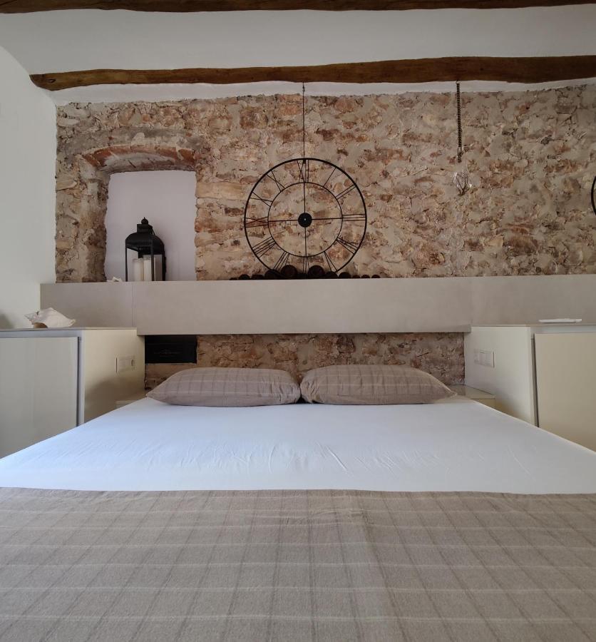 El Nido 14 Apartment โอสปิตาเล็ต เด ลินฟันต์ ภายนอก รูปภาพ
