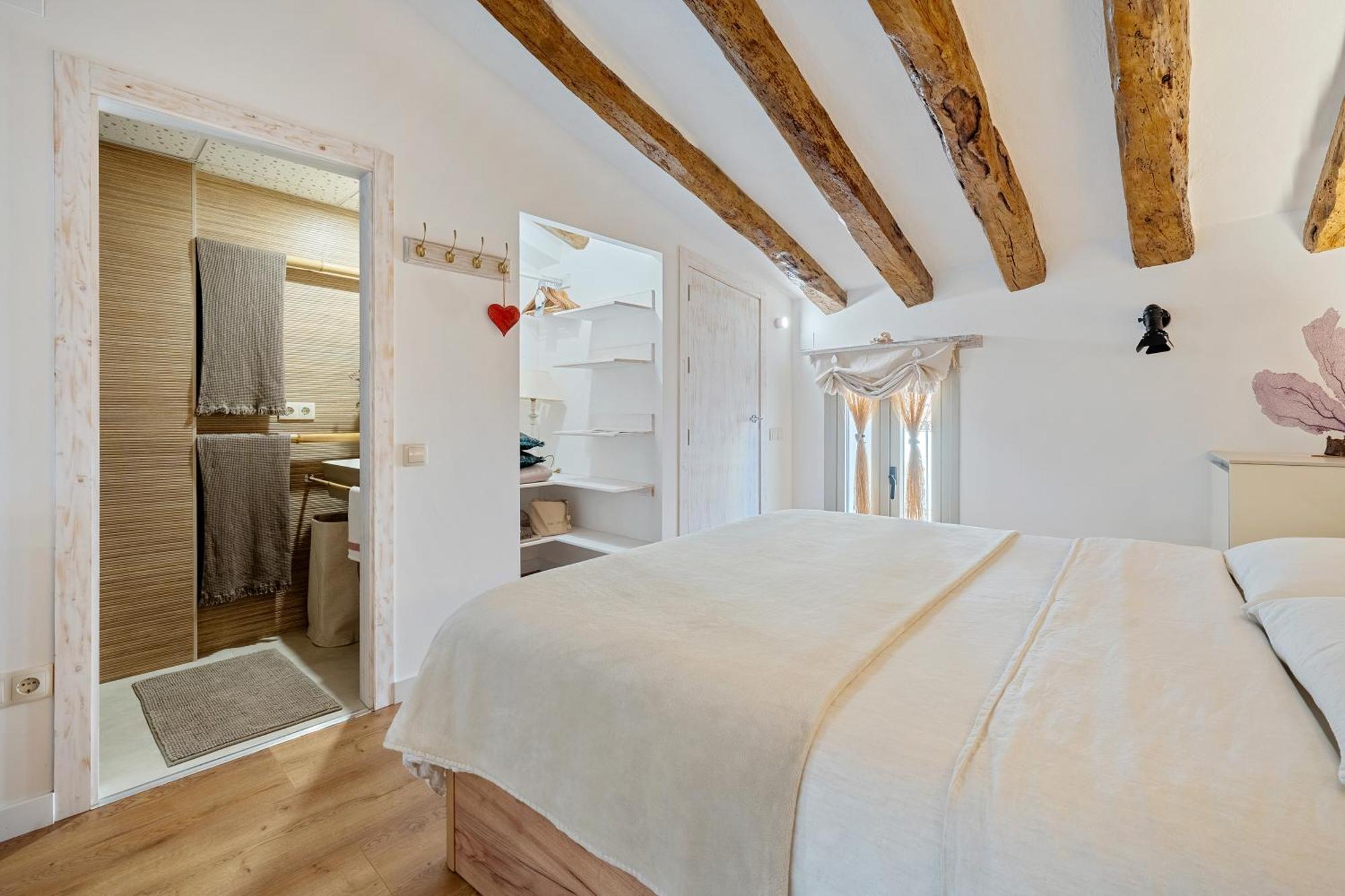 El Nido 14 Apartment โอสปิตาเล็ต เด ลินฟันต์ ภายนอก รูปภาพ
