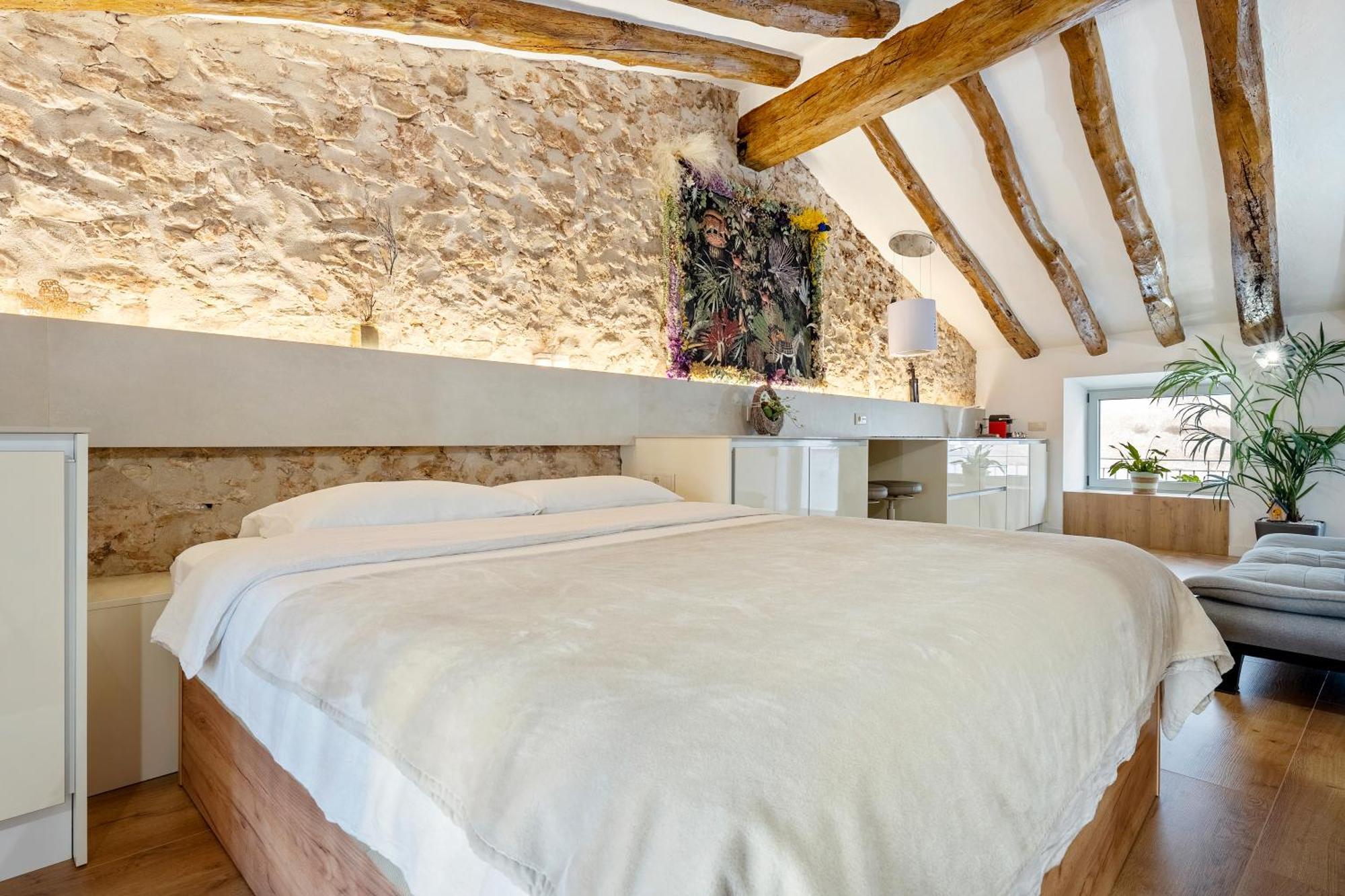 El Nido 14 Apartment โอสปิตาเล็ต เด ลินฟันต์ ภายนอก รูปภาพ