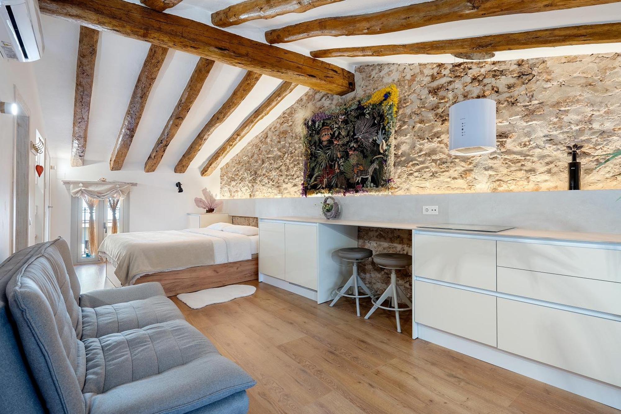 El Nido 14 Apartment โอสปิตาเล็ต เด ลินฟันต์ ภายนอก รูปภาพ
